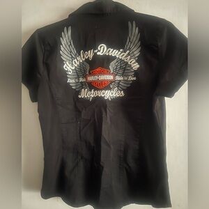 Women’s Harley Davidson Zipper Front Embroidered Shirt, size Medium